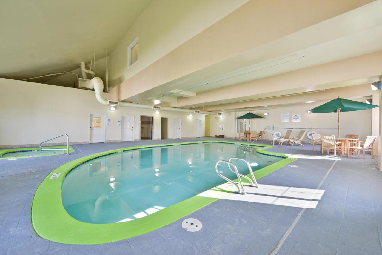 Holiday Inn Express & Suites Tacoma South - Lakewood By Ihg Экстерьер фото