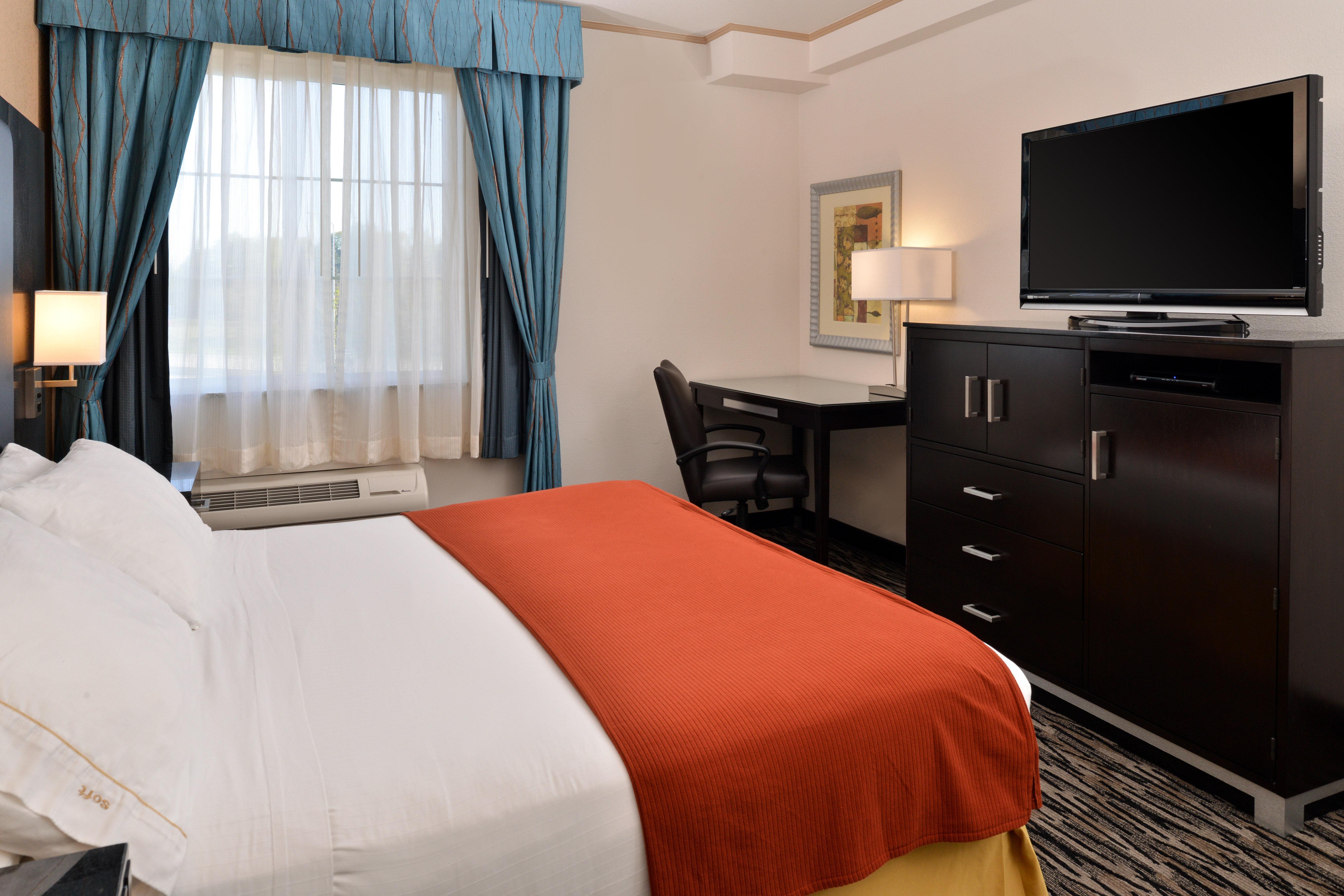 Holiday Inn Express & Suites Tacoma South - Lakewood By Ihg Экстерьер фото